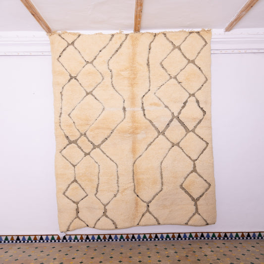 Handmade Moroccan Mrirt Rug – 100% Wool Berber Carpet – Beige & Black Geometric Design – Soft & Luxurious Boho Area Rug