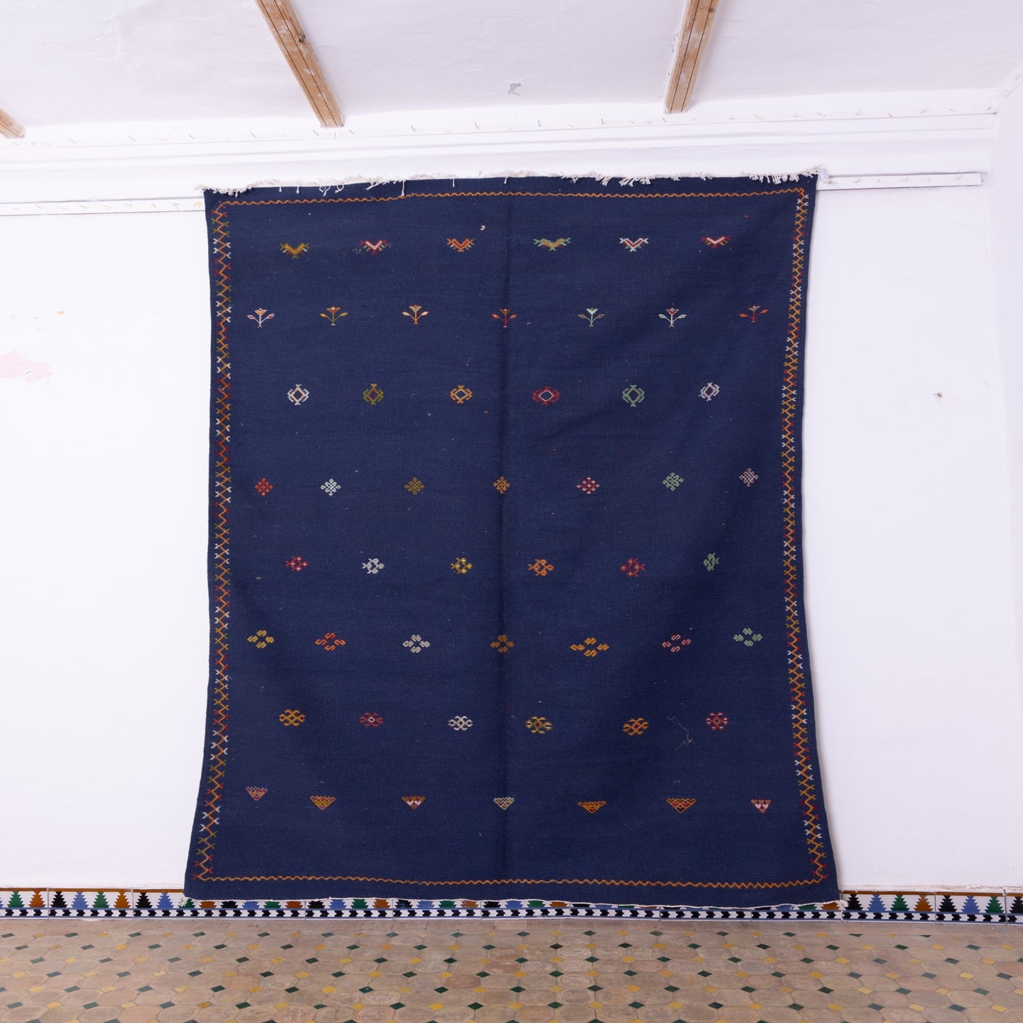 Handwoven Moroccan Akhnif Rug – Midnight Blue Berber Wool Carpet ; 10,17 ft / 6,40 ft