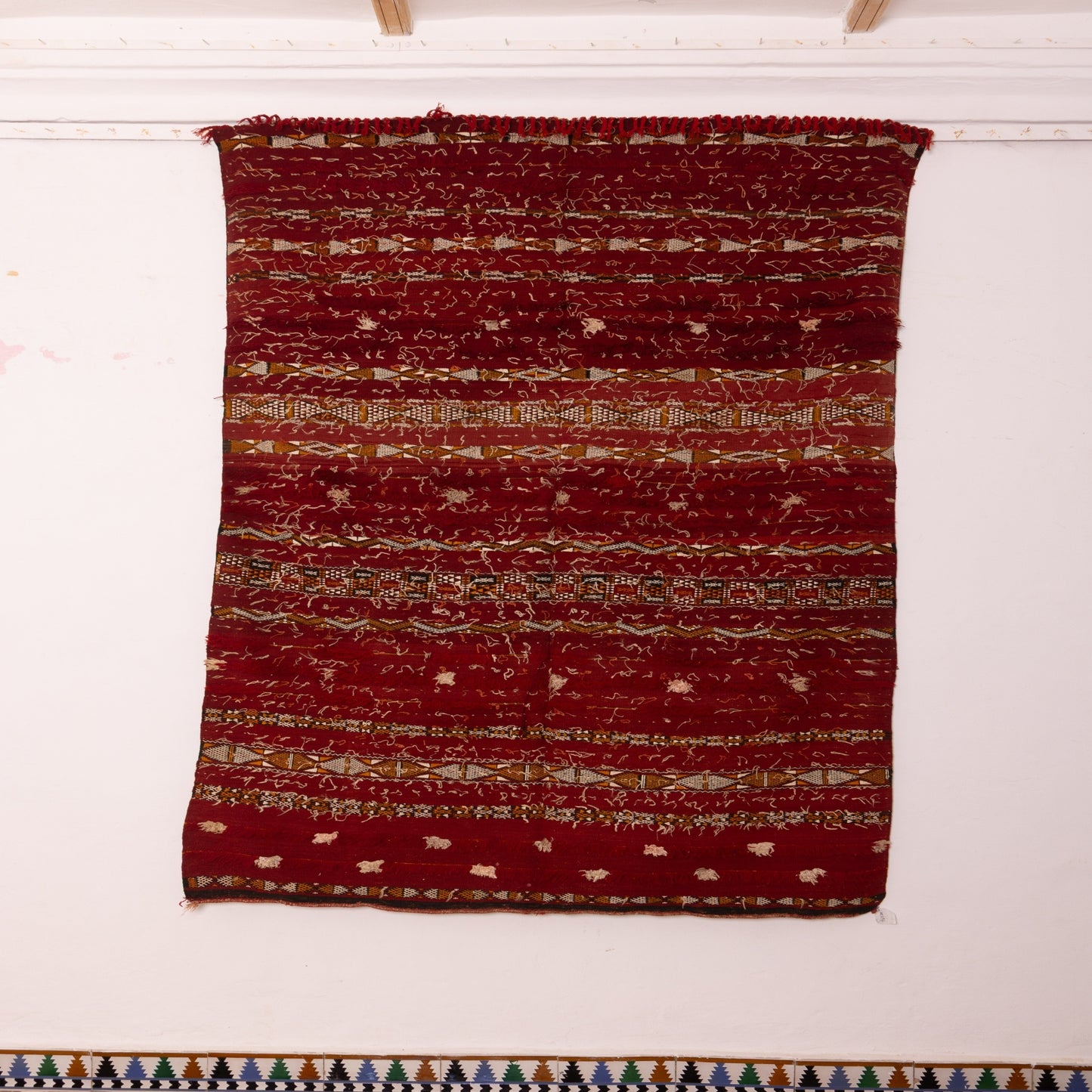 Vintage Moroccan Red Wool Rug | Handmade Berber Carpet with Tribal Embroidery ; 8,53 ft / 5,58 ft