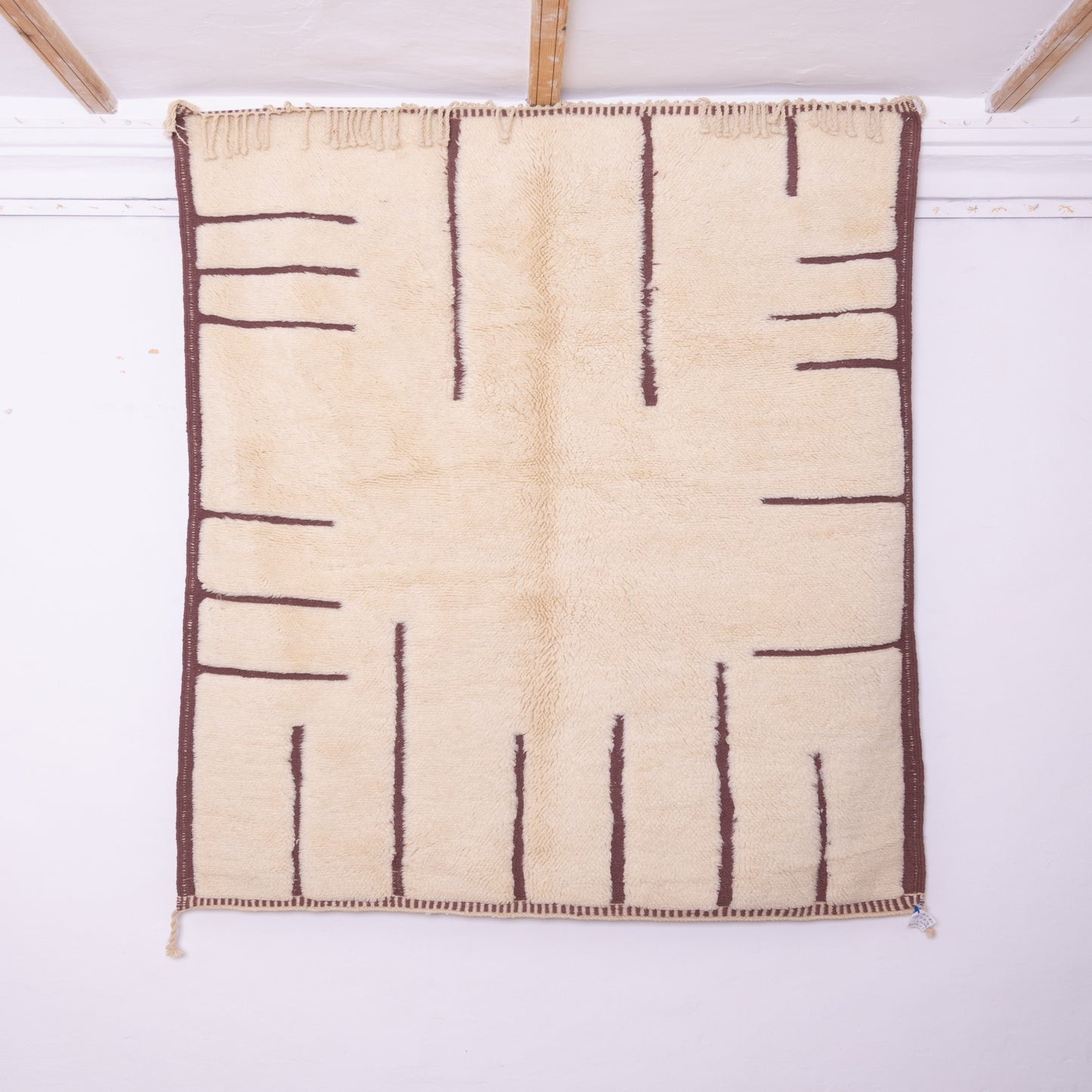 Minimalist Moroccan Wool Rug – Handwoven Berber Beni Ourain Style – Cream with Geometric Brown Lines – Boho Chic Decor