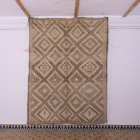 Vintage Moroccan Berber Rug – Handwoven Wool Carpet with Geometric Diamond Tribal Motifs