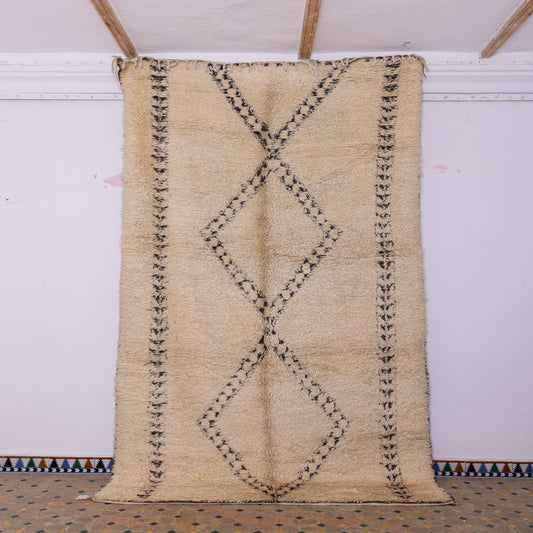 Vintage Moroccan Beni Ourain Rug – Handwoven Wool Berber Carpet – Minimalist Diamond Pattern