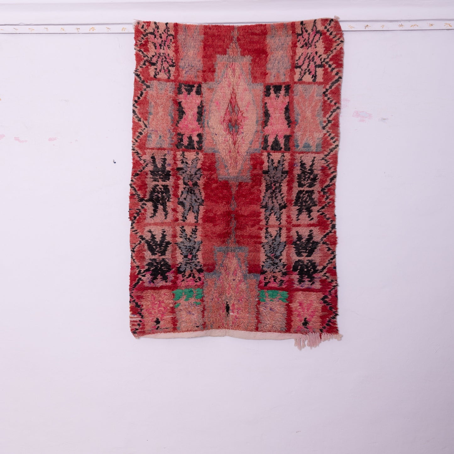 Vintage Moroccan Berber Rug – Handwoven Wool Carpet – Tribal Geometric Design in Red & Black