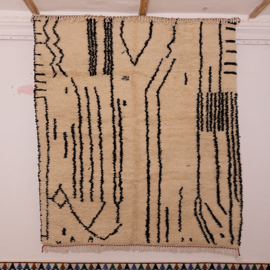 Modern Azilal Rug - Minimalist Moroccan Berber Carpet - 80% Wool 20% Cotton - Neutral Abstract Lines