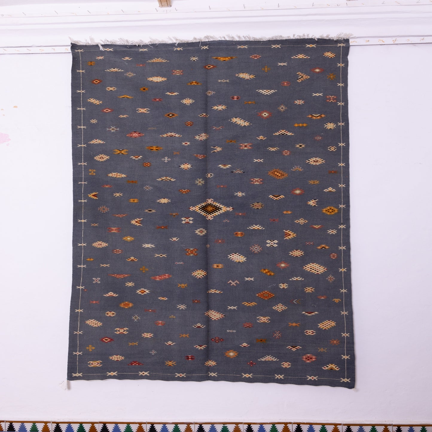Handwoven Moroccan Akhnif Rug – Elegant Berber Wool & Cotton Carpet with Tribal Motifs