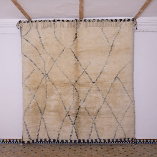 Authentic Handwoven Moroccan Mrirt Wool Rug – Classic Diamond Berber Design