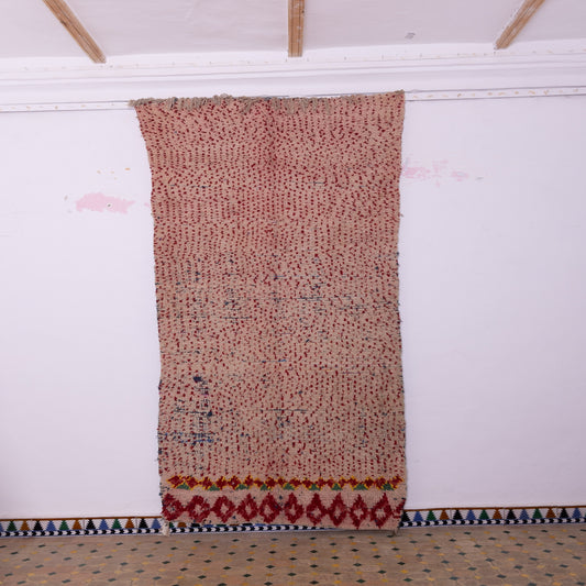 Vintage Moroccan Boujad Rug – Handwoven Wool with Subtle Red & Beige Abstract Pattern – Bohemian & Rustic Home Decor