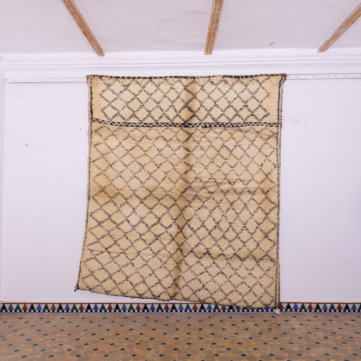 Vintage Beni Ourain Rug | Handwoven Moroccan Wool Carpet | Timeless Berber Geometric Design ; 9,51 ft / 6,23 ft