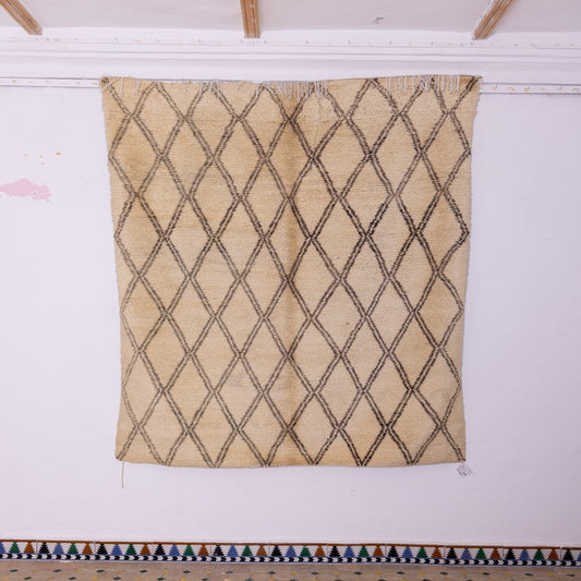 Handmade Moroccan Beni Ourain Rug – Authentic Wool Berber Carpet with Diamond Pattern
