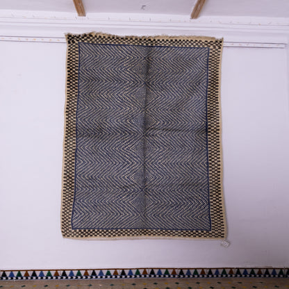 Handwoven Taznakht Moroccan Rug – 100% Wool Black & Blue Geometric Carpet – Authentic Berber Craftsmanship – High Atlas Artisan Weaving ;  8,86 ft / 5,09 ft