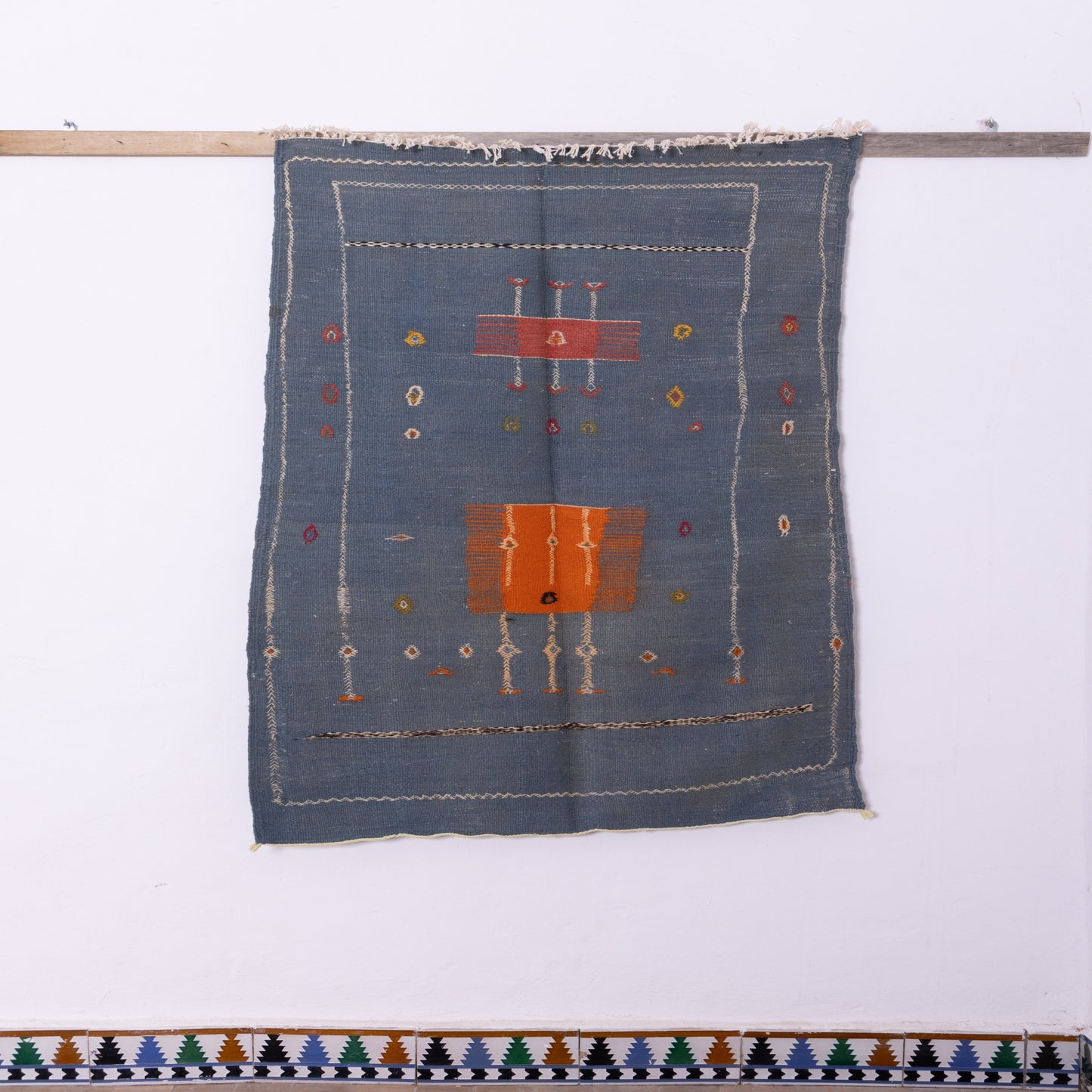 Handwoven Moroccan Akhnif Rug – Timeless Berber Wool & Cotton Carpet in Deep Blue & Terracotta
