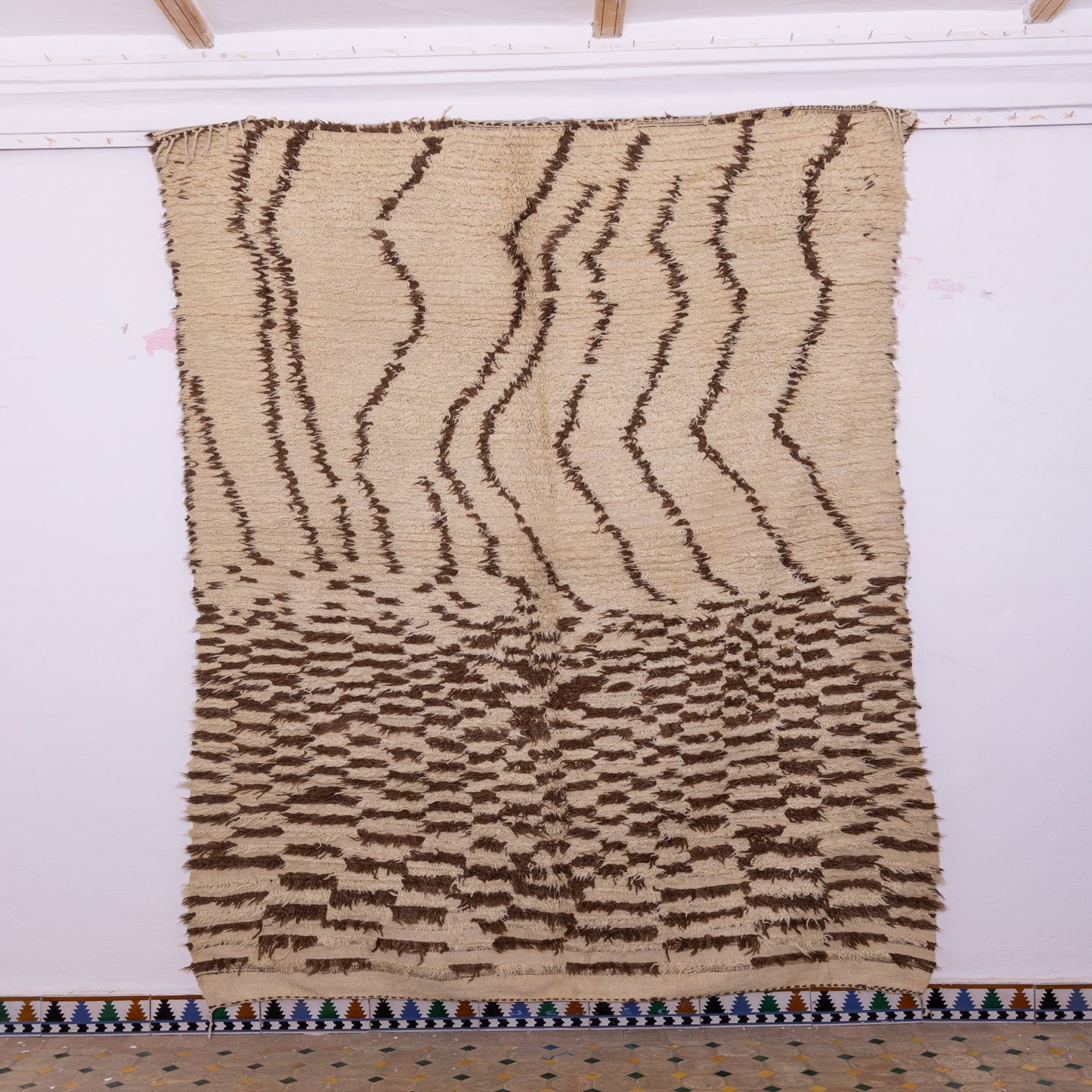 Authentic Moroccan Azilal Rug | Unique Handwoven Berber Wool Carpet | Abstract Tribal Design ; 9,84 ft / 6,07 ft