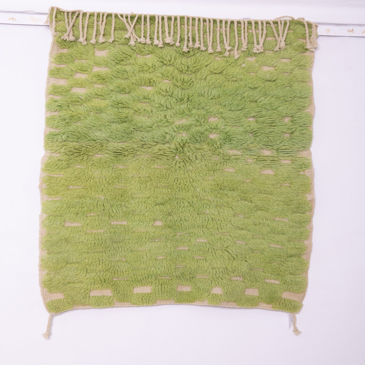 Handwoven Moroccan Wool Rug – Vibrant Green Boucherouite – Unique Artisan Boho Rug – Eco-Friendly Wool Carpet
