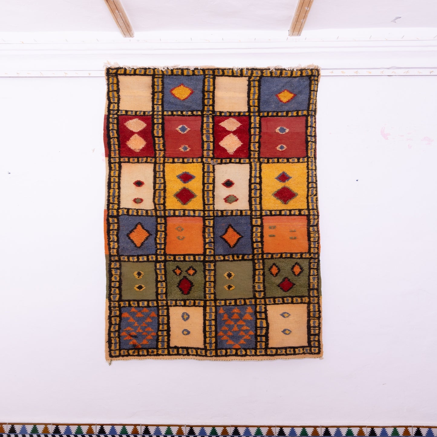 Handwoven Moroccan Akhnif Rug – Bold Geometric Patchwork Design ; 8,04 ft / 4,43 ft