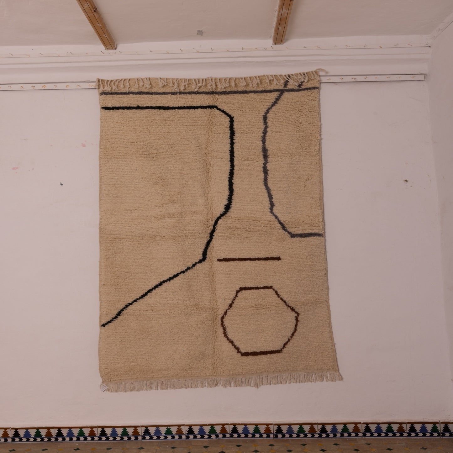Minimalist Moroccan Wool Rug - Abstract Berber Line Art - Handwoven Neutral Azilal-Inspired Carpet