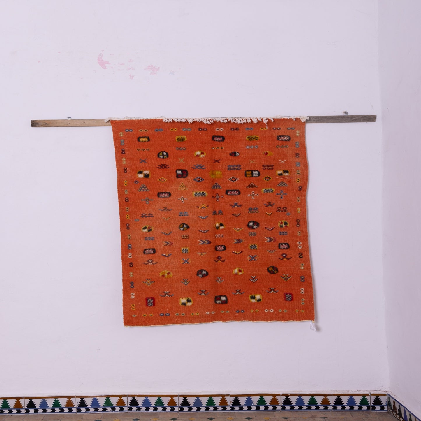 Handwoven Moroccan Akhnif Rug – Warm Terracotta & Berber Symbolism Wool & Cotton Carpet