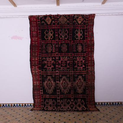Vintage Moroccan Zemmour Rug – Handwoven Berber Wool Carpet – Black & Red Geometric Tribal Rug
