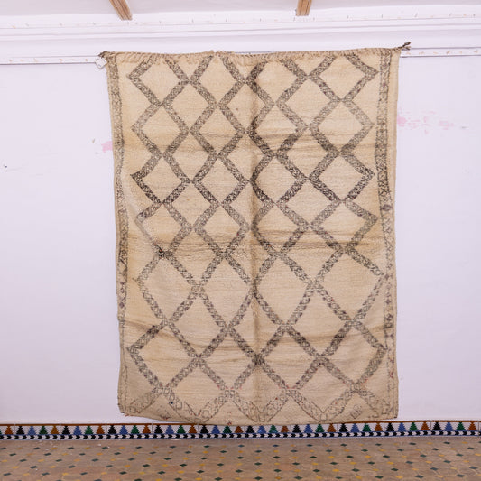 Vintage Moroccan Beni Ourain Rug - Handwoven Wool Berber Carpet - Timeless Tribal Diamond Design