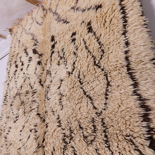 Handmade Beni Ourain Rug – Authentic Moroccan Wool Carpet – Tribal Berber Design – Soft & Plush Area Rug – Bohemian & Minimalist Home Decor