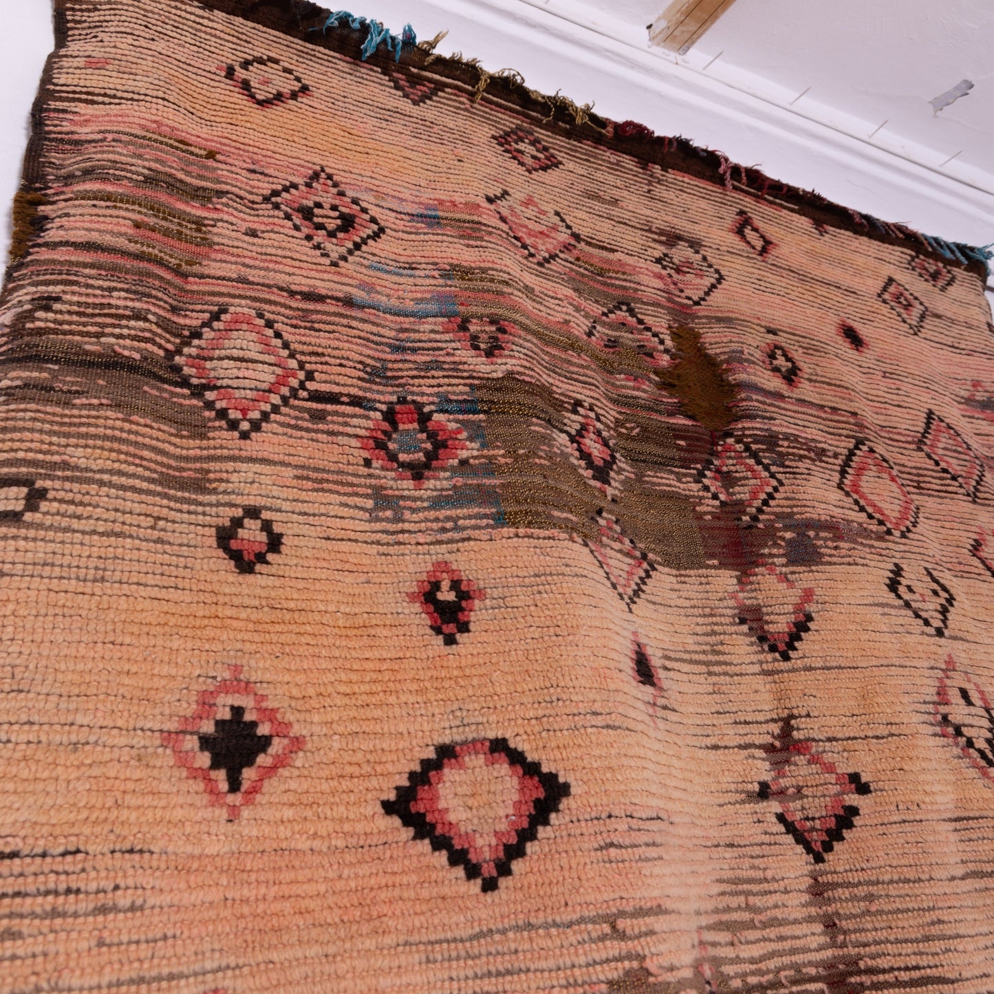 Vintage Moroccan Boujad Rug – Handwoven Wool with Tribal Diamond Patterns – Authentic Berber Art
