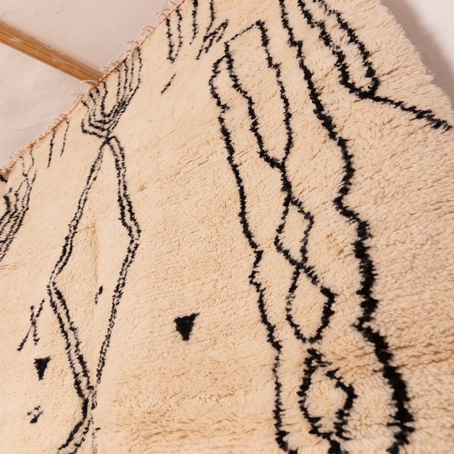 Monochrome Azilal Rug - 80% Wool 20% Cotton Moroccan Handmade - Minimalist Black & White Tribal Carpet