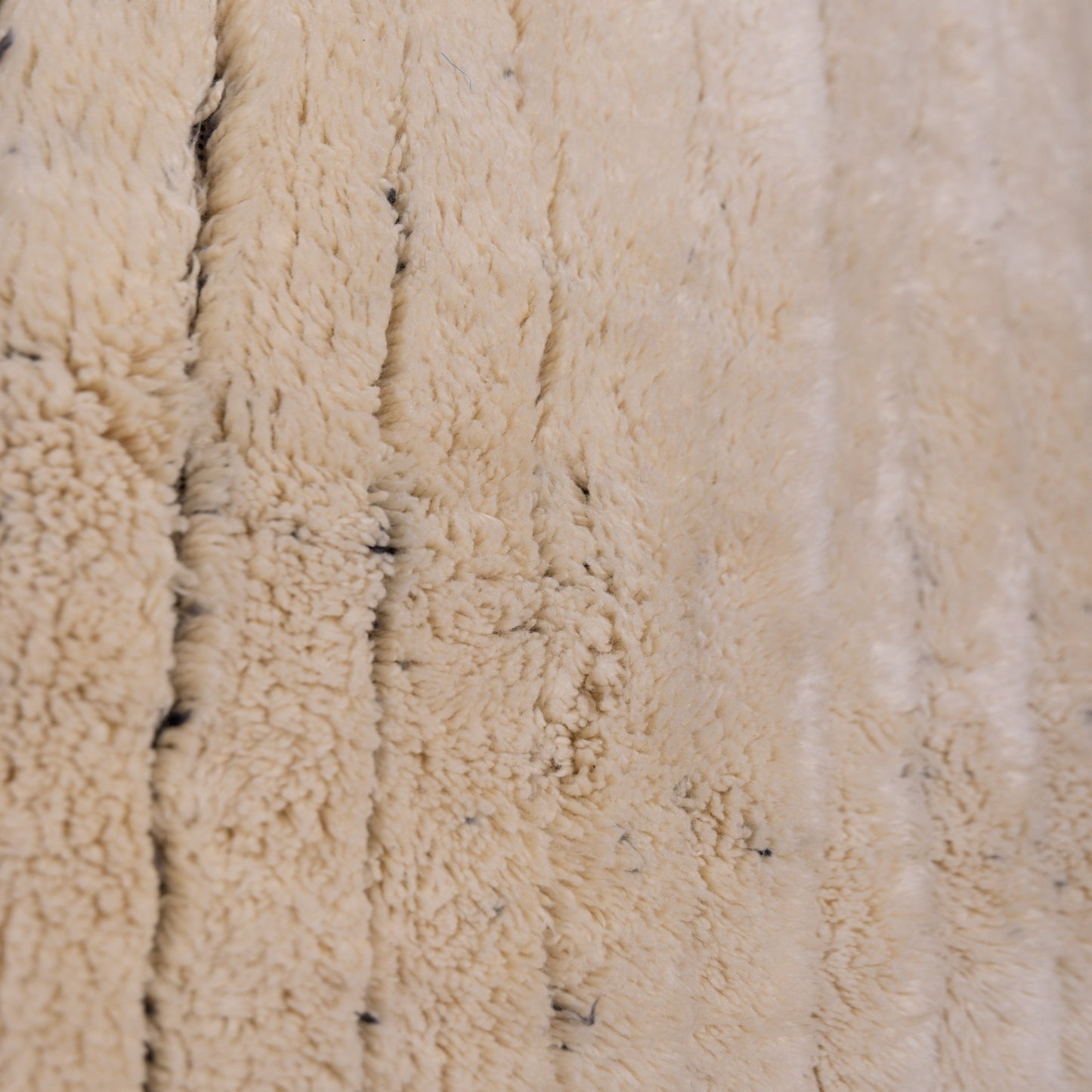 Handmade Mrirt Rug – 100% Wool Moroccan Berber Carpet – Cream & Black Textured Geometric Wool Rug – Luxury Minimalist & Modern Home Decor