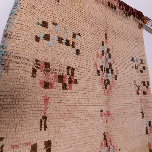 Vintage Boujad Rug – Handmade Moroccan Wool Carpet, Soft Beige with Subtle Tribal Motifs, Bohemian Minimalist Decor