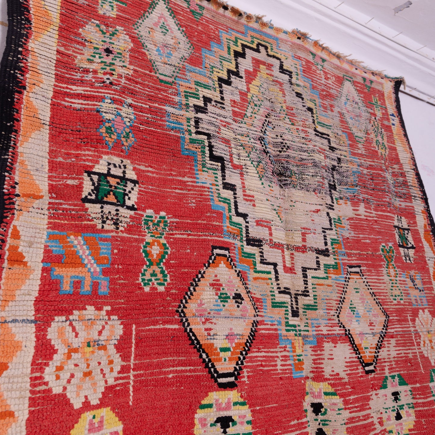 Vintage Moroccan Bjaad Rug – Handwoven Tribal Wool Carpet in Bold Red & Geometric Berber Designs – Authentic Mid-Century Boho Rug
