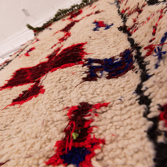 Vintage Moroccan Corridor Rug - Cream Wool Runner with Tribal Symbols & Figures - Narrow Handwoven Berber Hallway Carpet