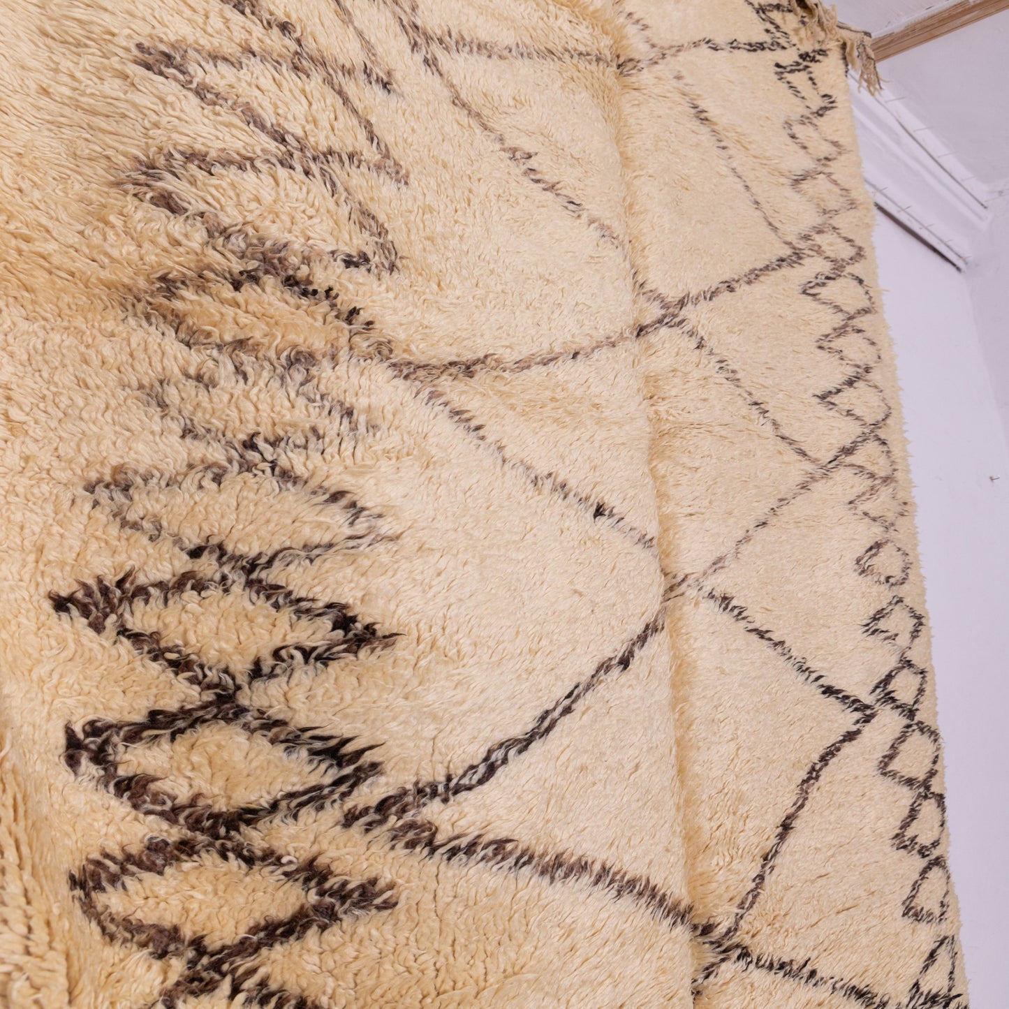 Handwoven Moroccan Berber Rug – Vintage Wool Carpet with Unique Tribal Geometric Patterns ; 12,63 ft / 6,07 ft