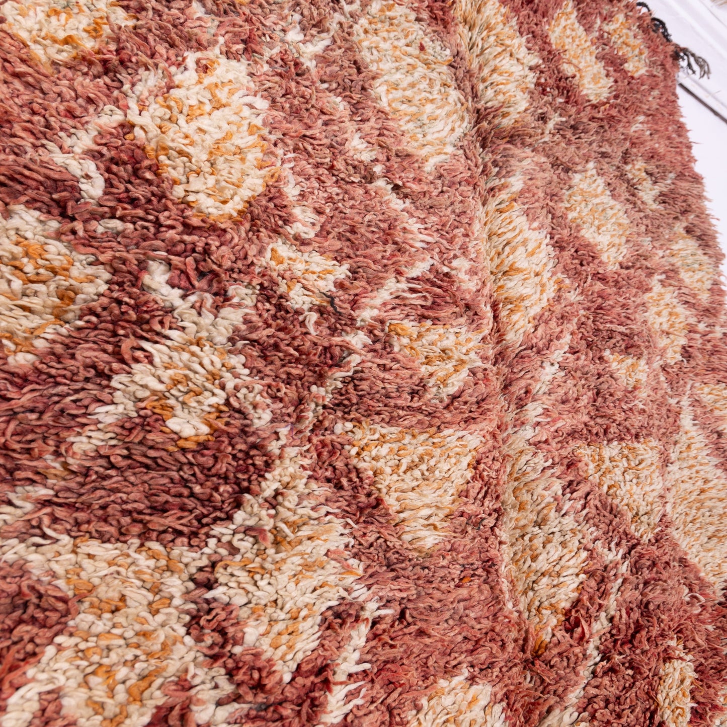 Vintage Beni Mguild Rug – Handwoven Moroccan Wool Carpet