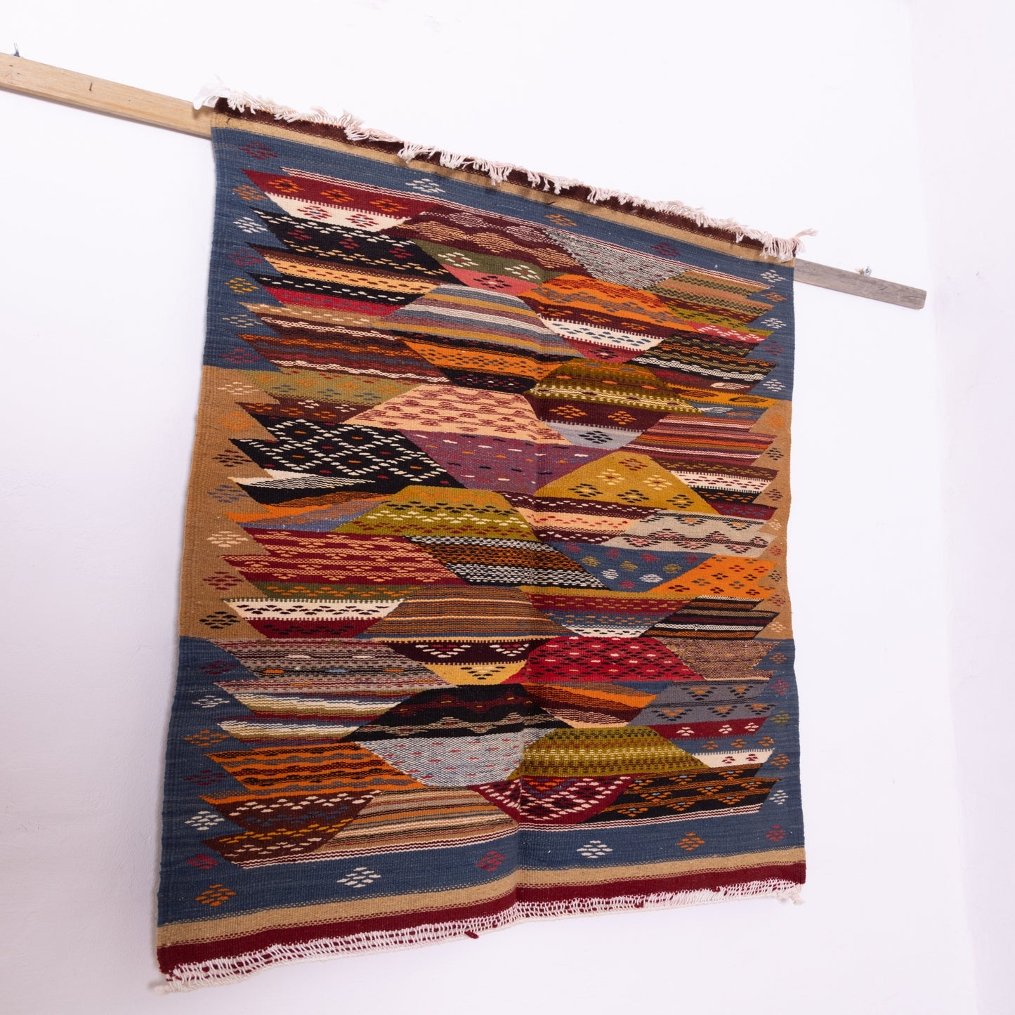 Handwoven Moroccan Akhnif Rug – A Bohemian Masterpiece ; 4,76 ft / 3,44 ft