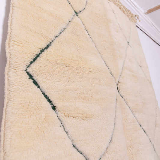 Handwoven Moroccan Beni Ourain Wool Rug – Cream with Geometric Green Diamond Pattern