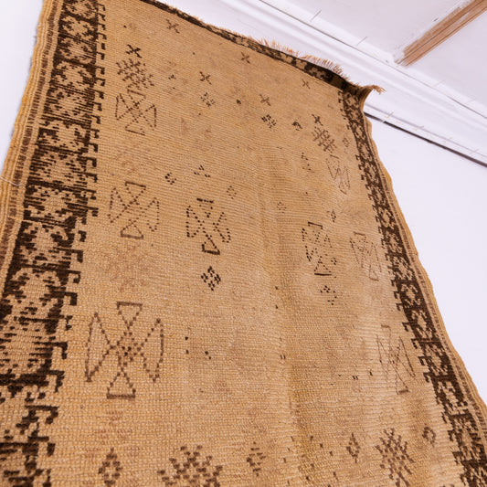 Vintage Taznakht Moroccan Rug - 100% Wool Handwoven Berber Carpet - Minimalist Tribal Design - Rustic & Boho Home Décor