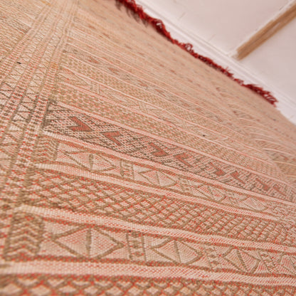 Handwoven Vintage Moroccan Rug | Authentic Berber Tribal Carpet in Earthy Tones ; 7,87 ft / 4,43 ft