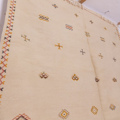 Handwoven Moroccan Akhnif Rug – Elegant Cream Berber Wool Carpet ; 10,01 ft / 6,56 ft