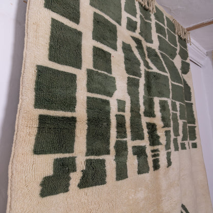 Handmade Mrirt Rug – 100% Wool Moroccan Berber Carpet – Green & Cream Abstract Geometric Wool Rug – Luxury Boho & Modern Home Decor