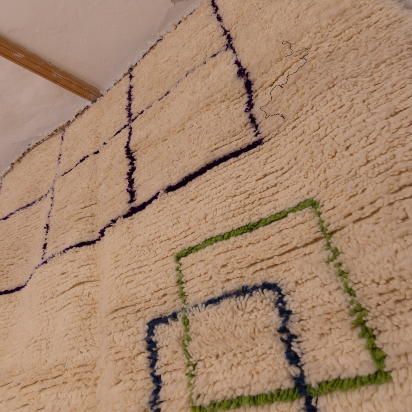 Minimalist Azilal Rug - 80% Wool 20% Cotton - Modern Moroccan Berber Carpet - Abstract Geometric Wall Hanging or Floor Art