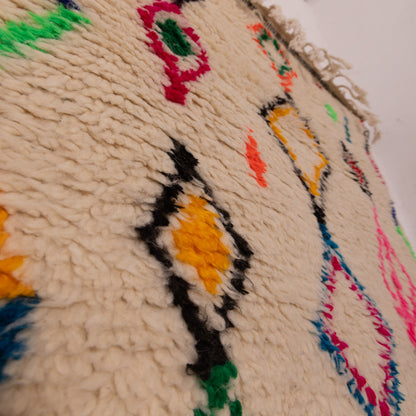 Colorful Small Azilal Rug - 80% Wool 20% Cotton Moroccan Handmade Carpet - Bright Diamond Tribal Design