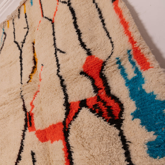 Modern Abstract Azilal Rug - Handwoven Moroccan Wool & Cotton Area Rug - Colorful Contemporary Berber Carpet - Cream Base with Bold Line