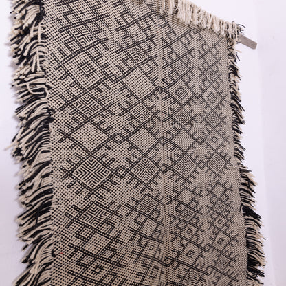 Handwoven Moroccan Akhnif Rug – Black & Ivory Berber Wool Rug ; 5,91 ft / 3,44 ft