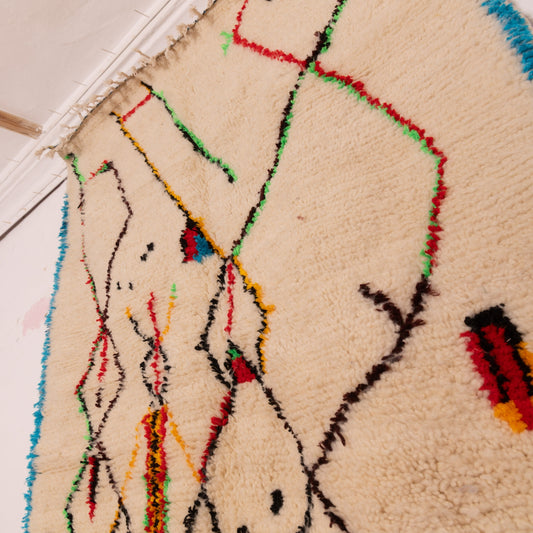 Minimalist Azilal Rug - Handwoven Moroccan Berber Carpet - 80% Wool 20% Cotton - Abstract Diamond Pattern - Boho Home Decor