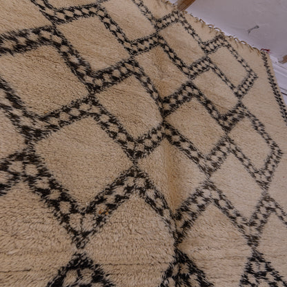 Authentic Vintage Beni Ourain Moroccan Rug | Handwoven Wool Berber Carpet ; 11,81 ft / 6,89 ft