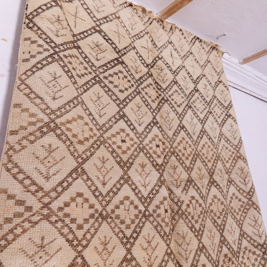 Vintage Moroccan Berber Rug – Intricately Handwoven Wool Carpet