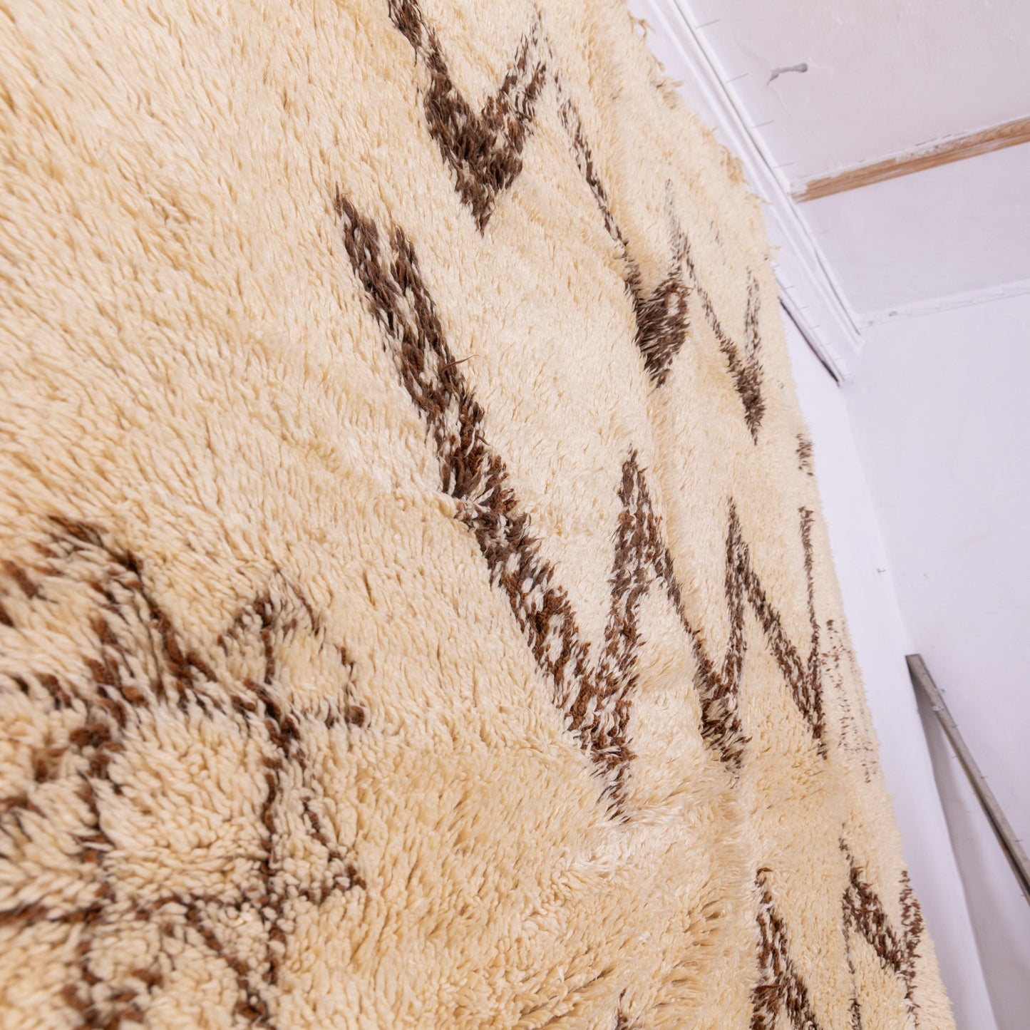 Authentic Vintage Moroccan Azilal Rug | Handwoven Berber Wool Carpet ; 8,37 ft / 6,56 ft