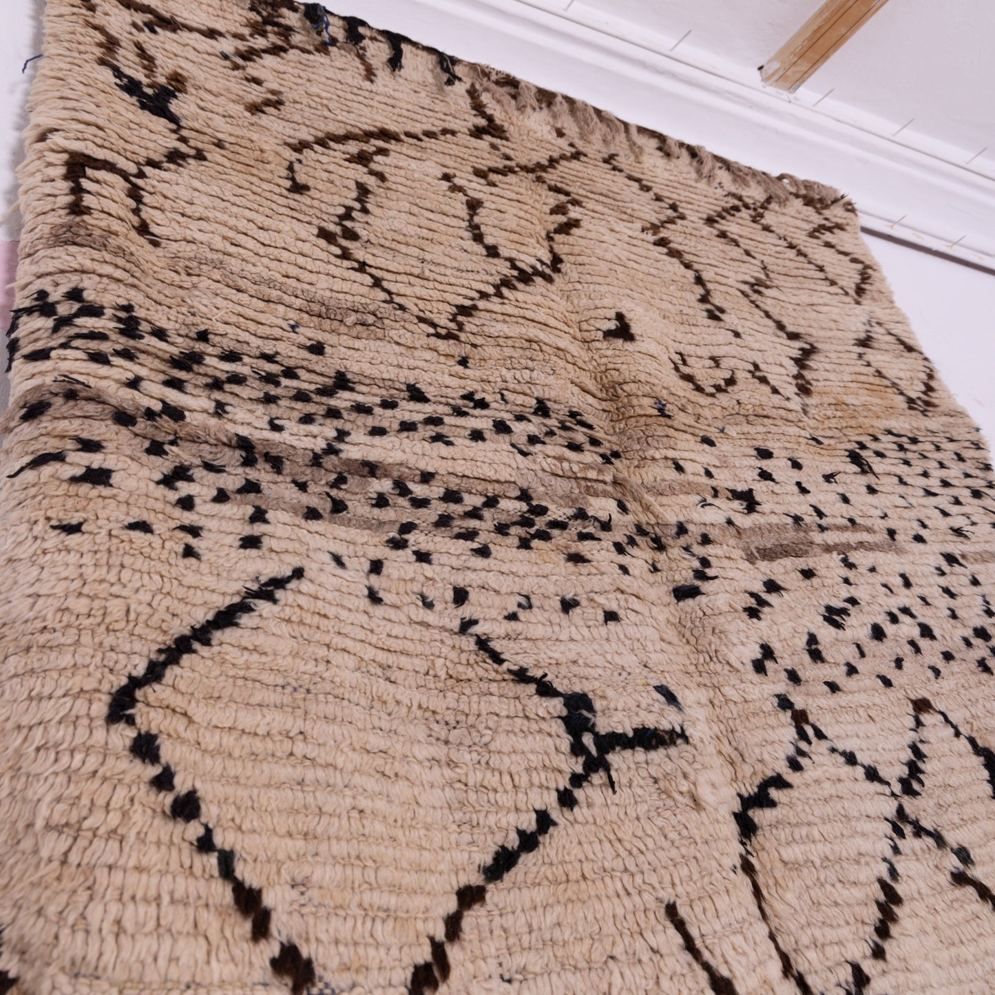 Vintage Moroccan Beni Ourain Rug - Abstract Tribal Diamond Pattern - Natural Wool