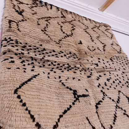 Vintage Moroccan Beni Ourain Rug - Abstract Tribal Diamond Pattern - Natural Wool