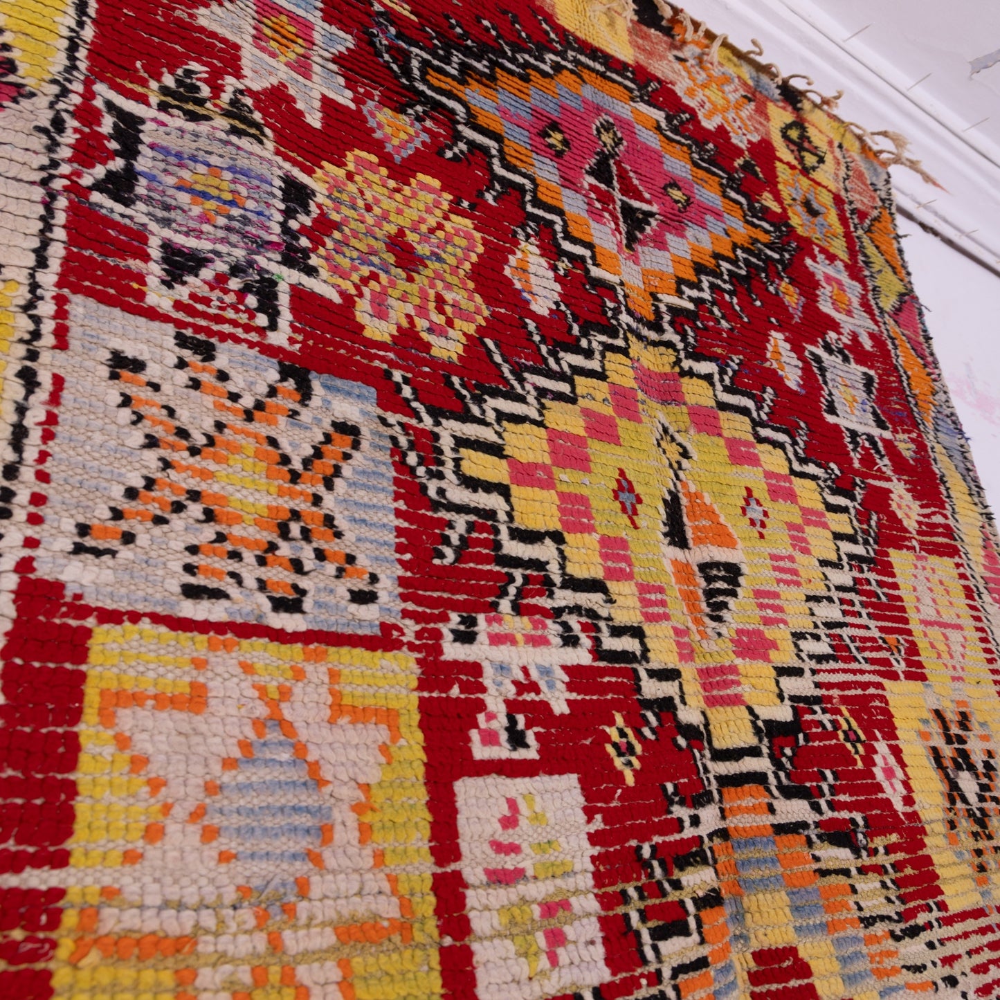 Vintage Moroccan Kilim Rug – Handwoven Berber Carpet with Geometric Tribal Patterns