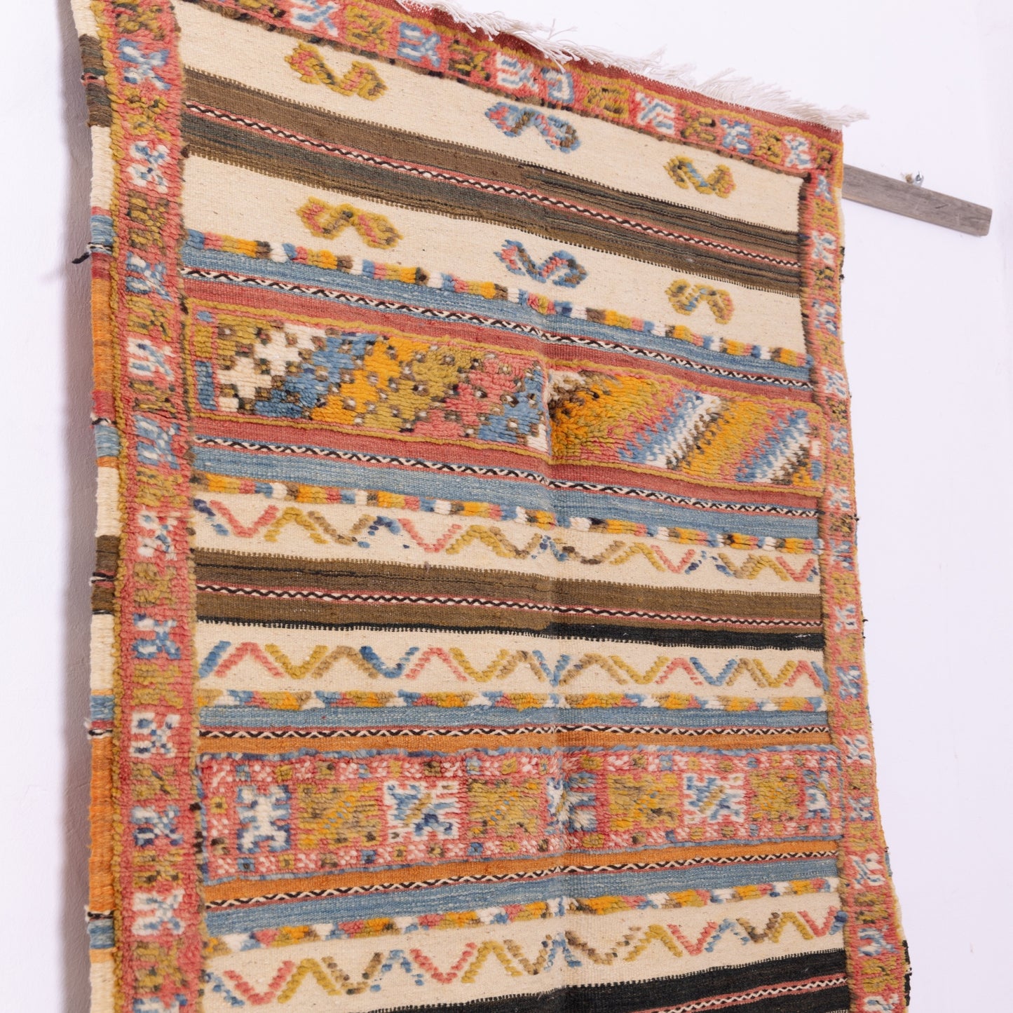 Handwoven Moroccan Akhnif Rug – Bohemian Amazigh Tapestry ; 6,56 ft / 3,44 ft