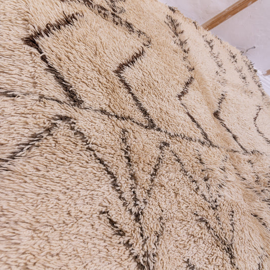 Handwoven Moroccan Beni Ourain Rug - Authentic Wool Berber Carpet - Tribal Minimalist Décor